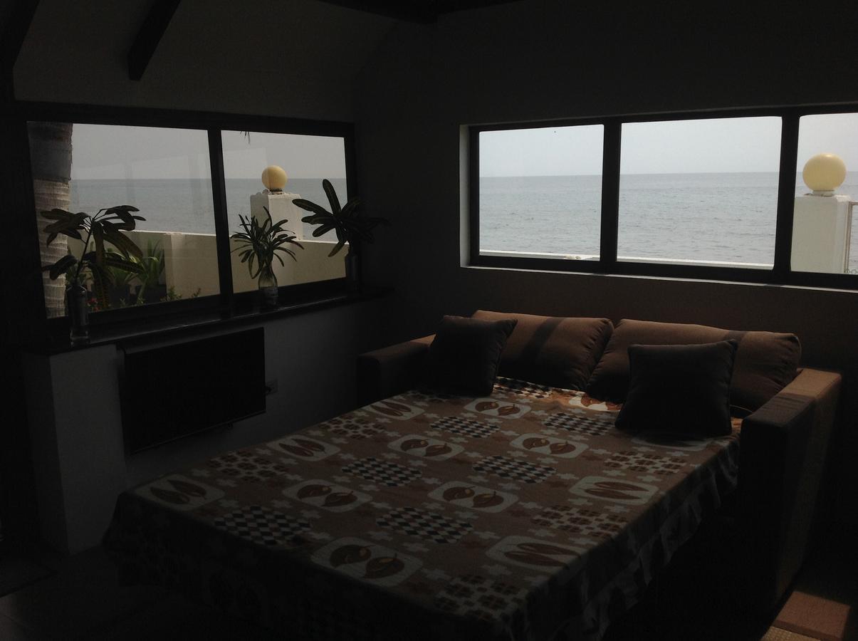 Bamboo Beachhouse Dormitory Garcia Hernandez Exteriér fotografie