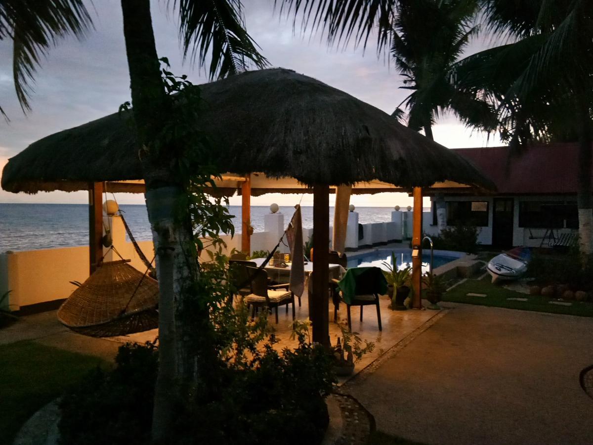 Bamboo Beachhouse Dormitory Garcia Hernandez Exteriér fotografie